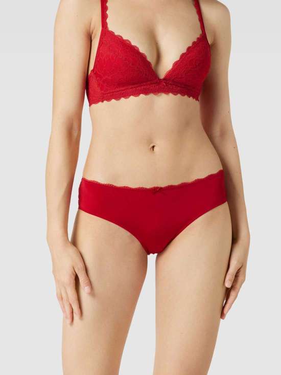 Хипстер с кружевной вставкой