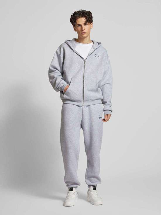 Спортивные брюки с эластичным поясом