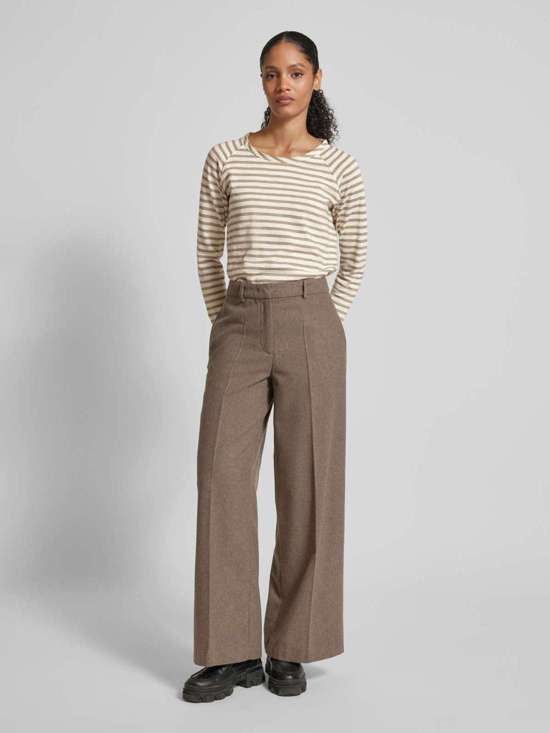 Рубашка с длинными рукавами и ребристым вырезом-лодочкой