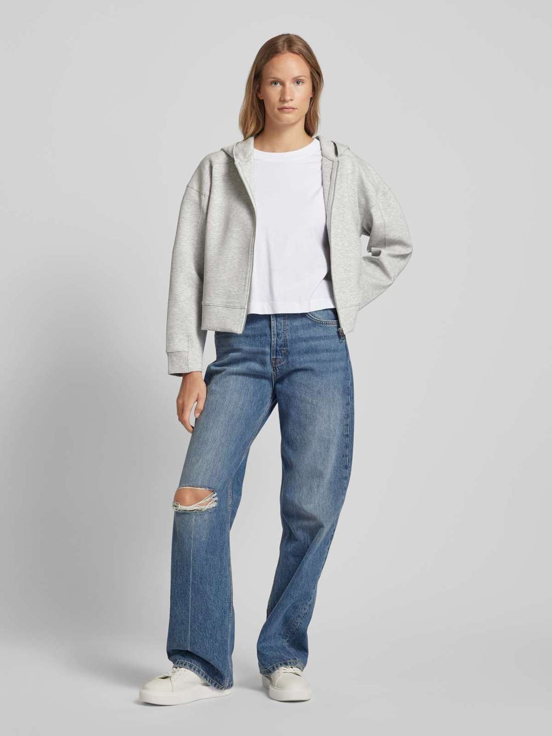 Толстовка со спущенными плечами