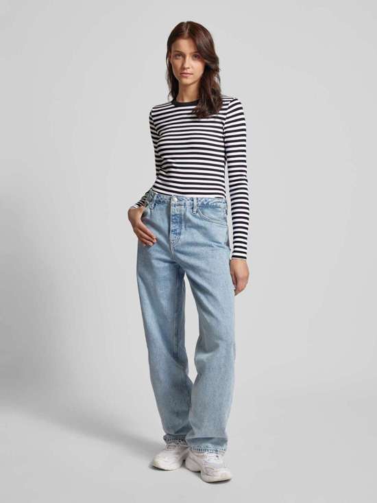 Лонгслив с ребристой структурой