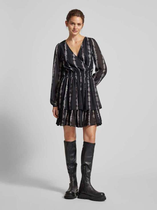 мини-платье с V-образным вырезом STAR