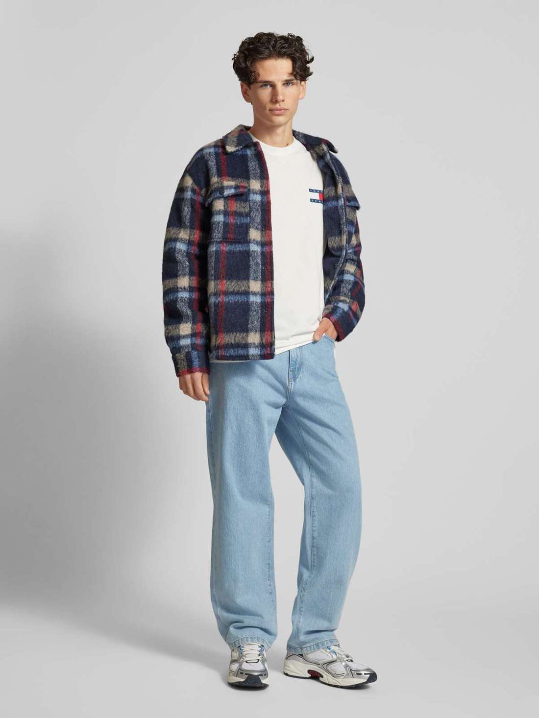 Футболка с принтом этикетки