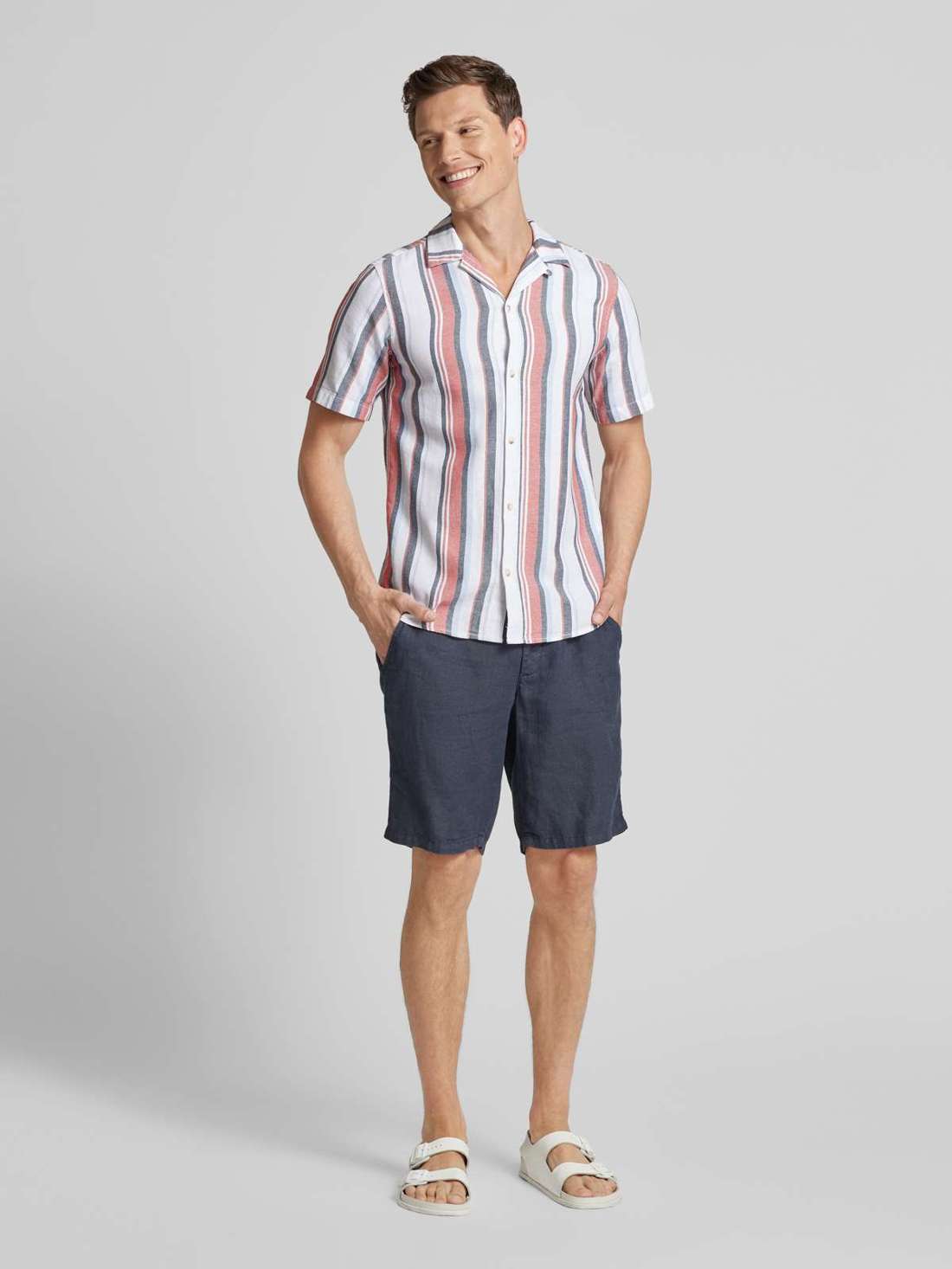 Повседневная рубашка с полосатым узором