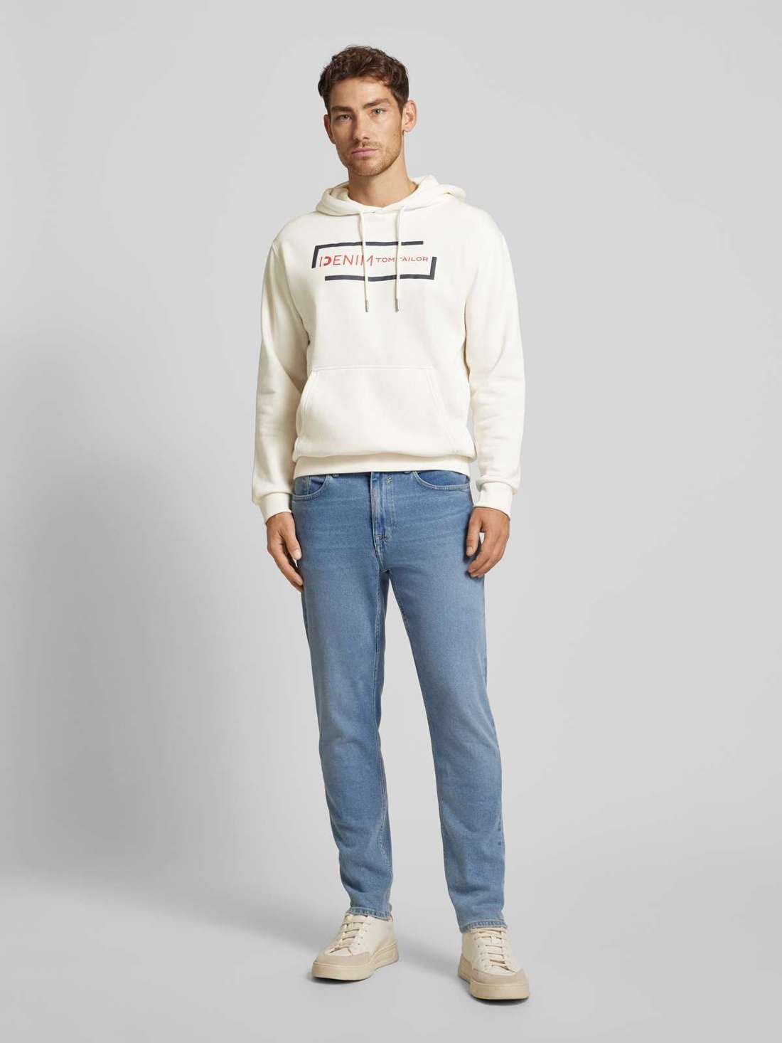 Толстовка обычного кроя из хлопка с принтом этикеток