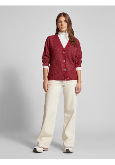 кардиган с V-образным вырезом