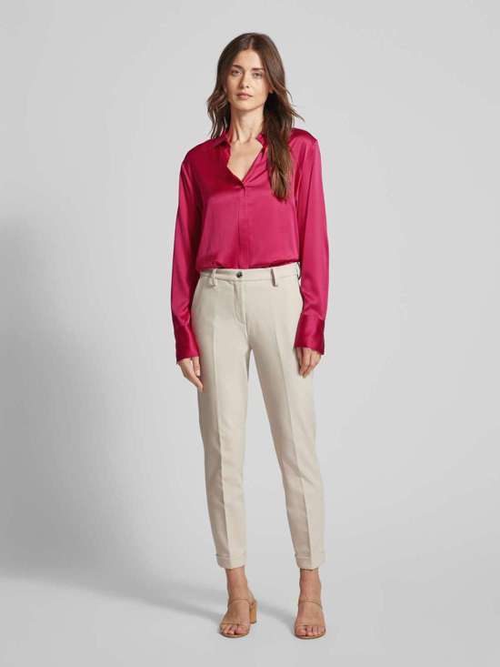 Блузка с отложным воротником