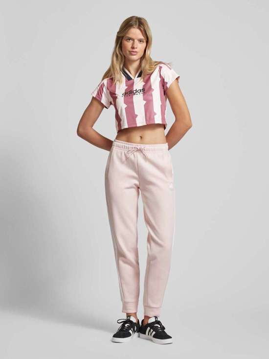 Укороченная футболка с принтом этикетки TIRO