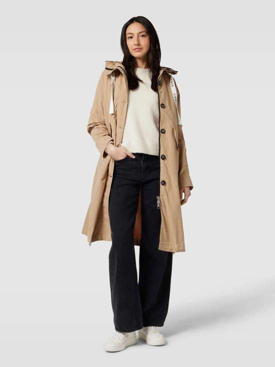 Парка Ivesa in Khaki