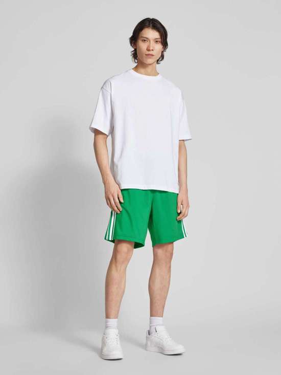 Шорты стандартного кроя с пришитыми лейблами FBIRD