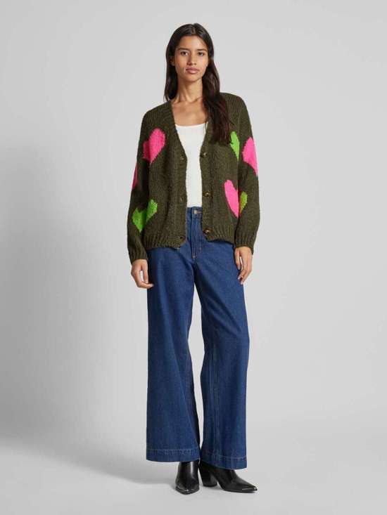 кардиган с V-образным вырезом