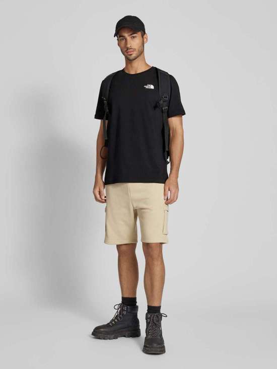 Футболка с принтом этикетки REDBOX