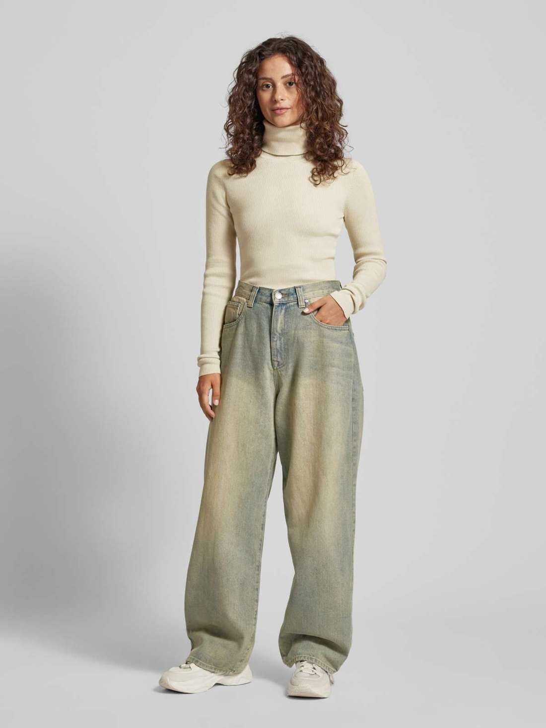 Лонгслив с водолазкой