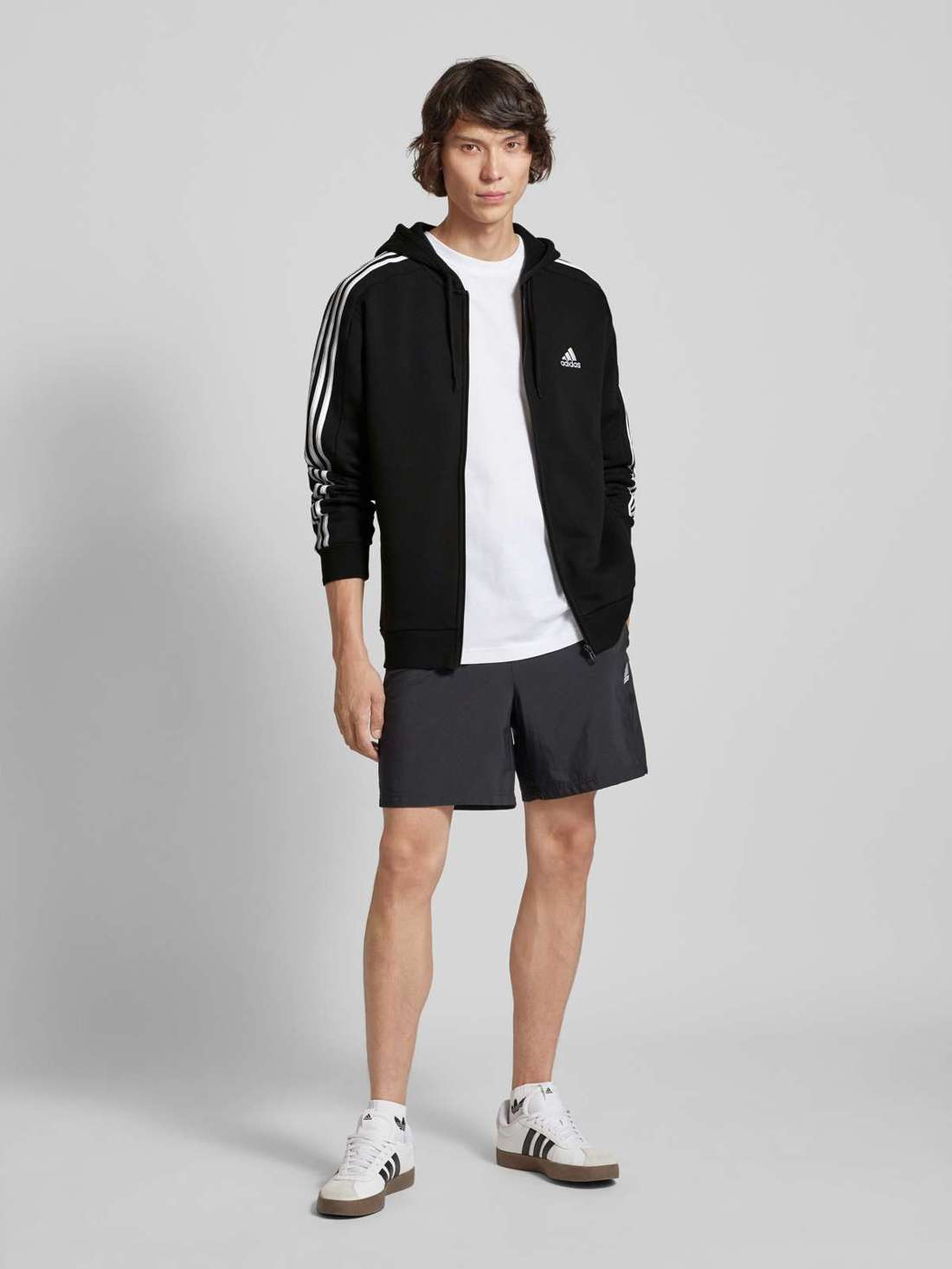 Толстовка с капюшоном