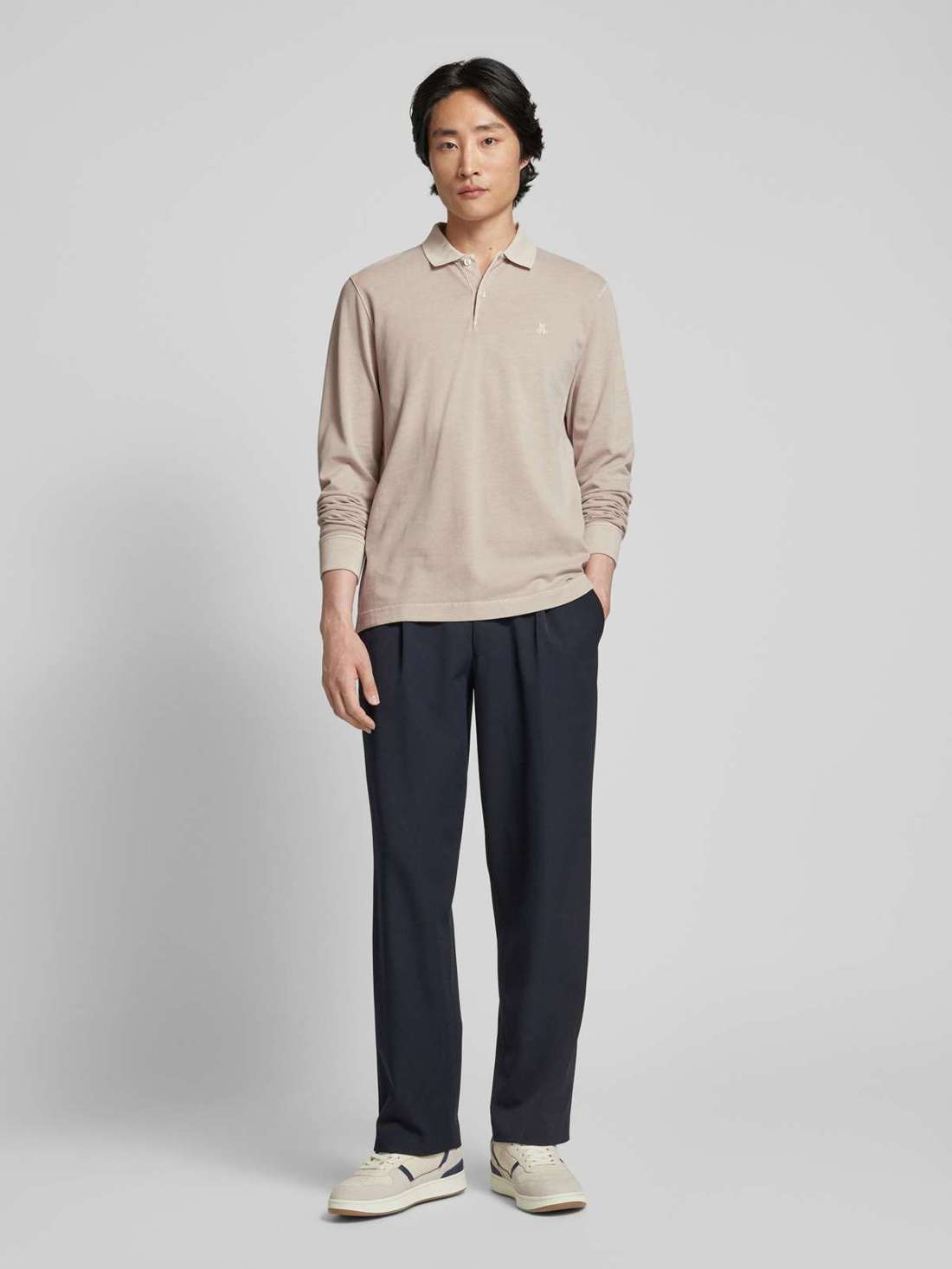 Рубашка-поло стандартного кроя с отстрочкой-лейблом