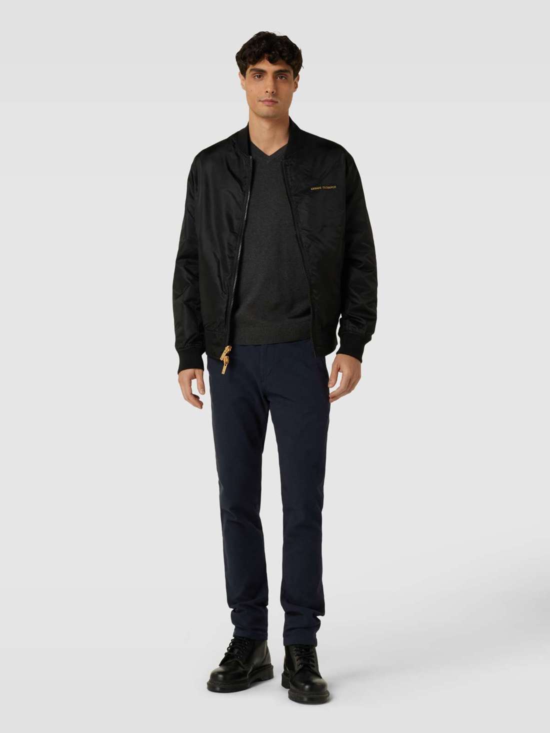 Чино с поясом