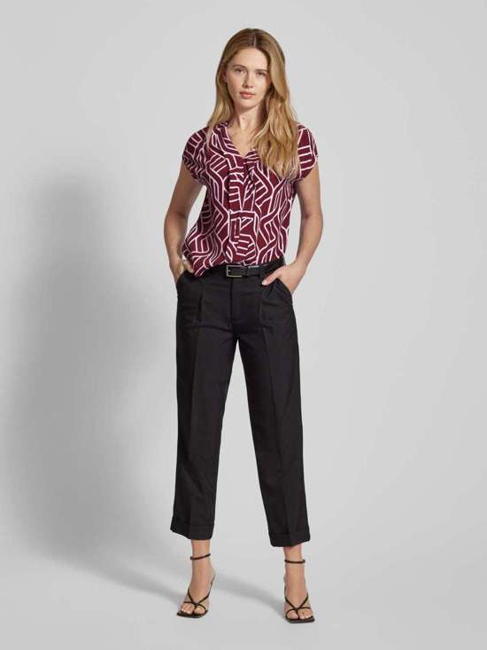 Блузка-рубашка с V-образным вырезом