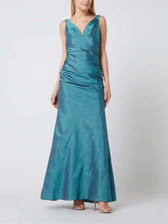 Вечернее платье из тафты