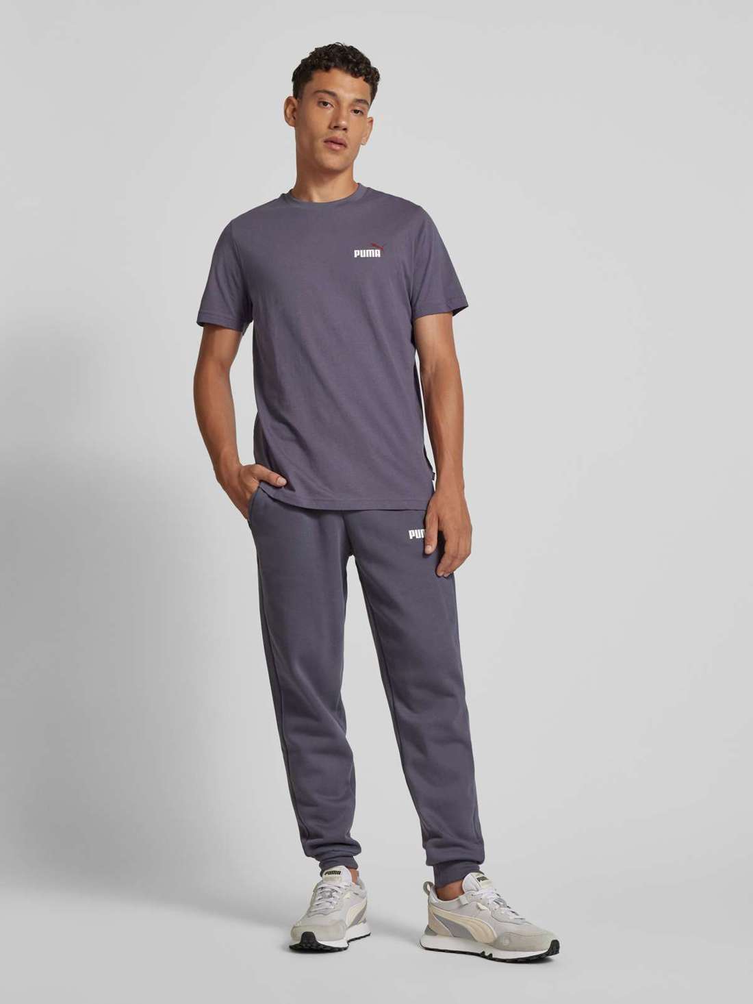 Футболка с принтом этикетки