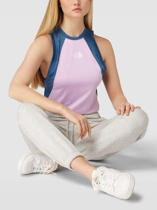 Майка в двухцветном исполнении