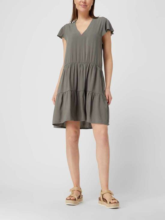 Платье-рубашка из вискозы