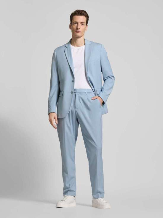 Костюмные брюки классического кроя с заглаженными складками