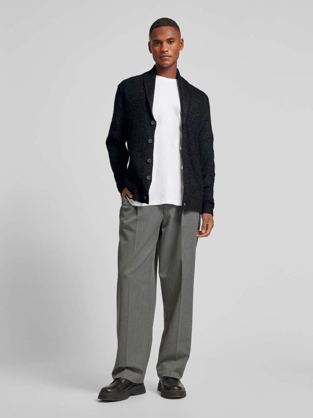 Кардиган с планкой на пуговицах