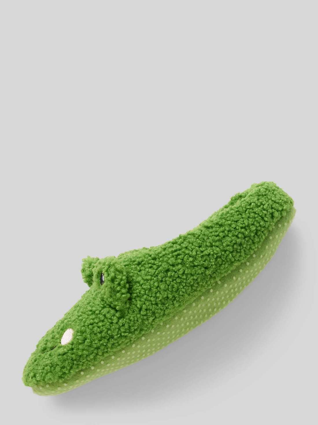 Тапочки с узорной вышивкой