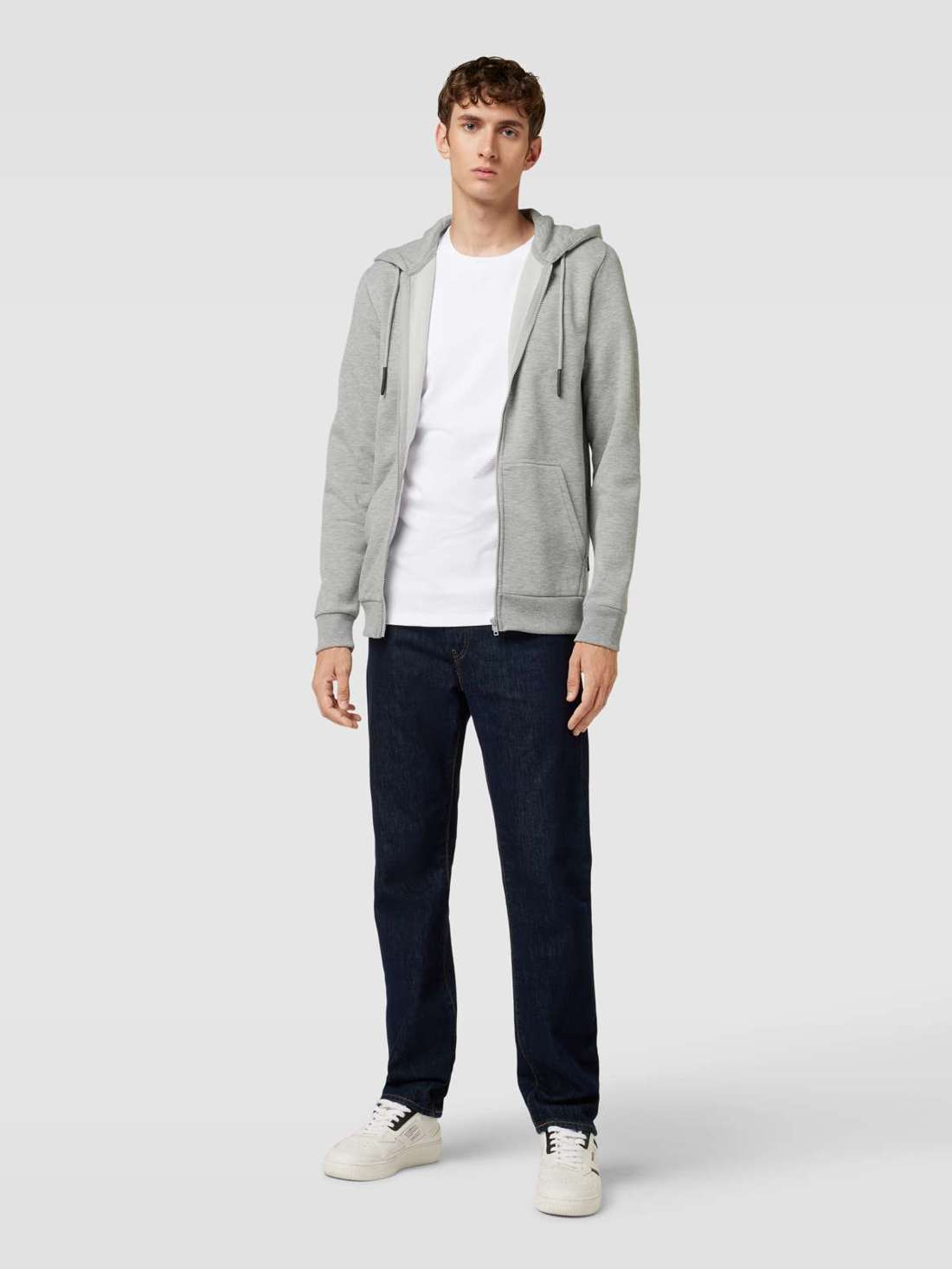 Толстовка с капюшоном CERES LIFE