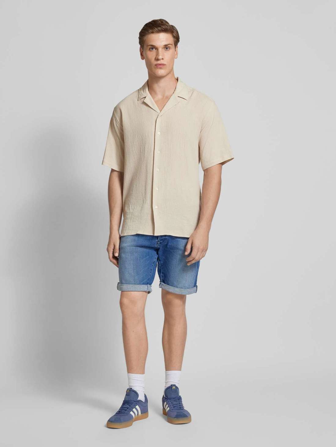 Джинсовые шорты стандартного кроя с пятью карманами, модель «CHRIS»