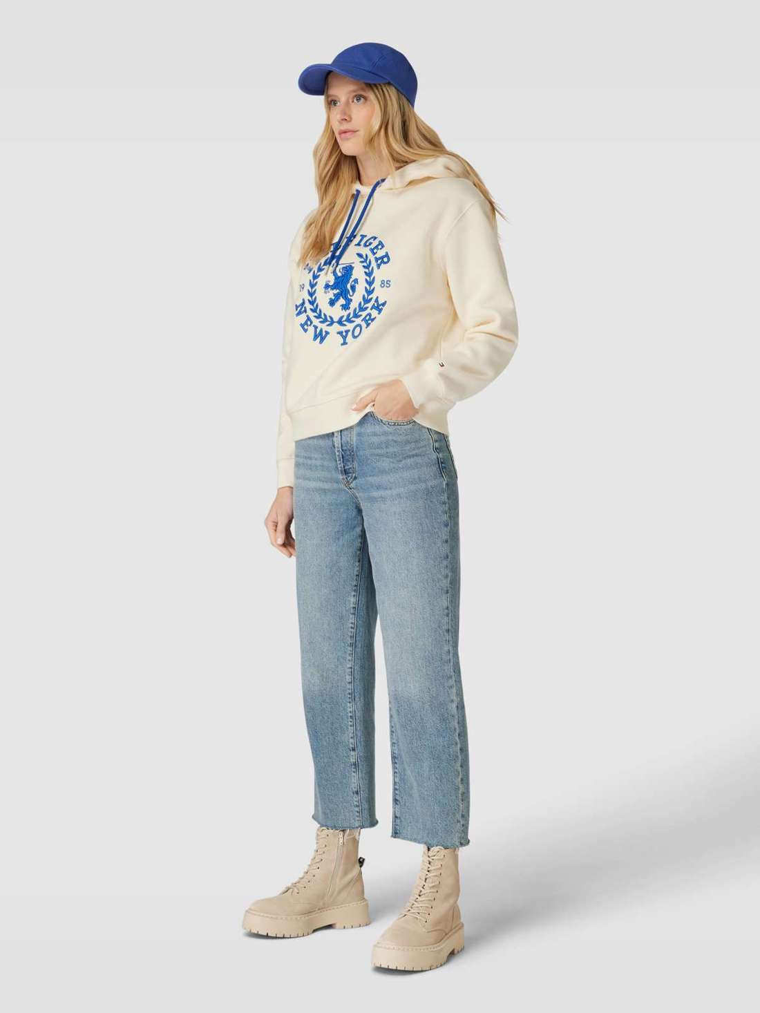 Худи с принтом-лейблом