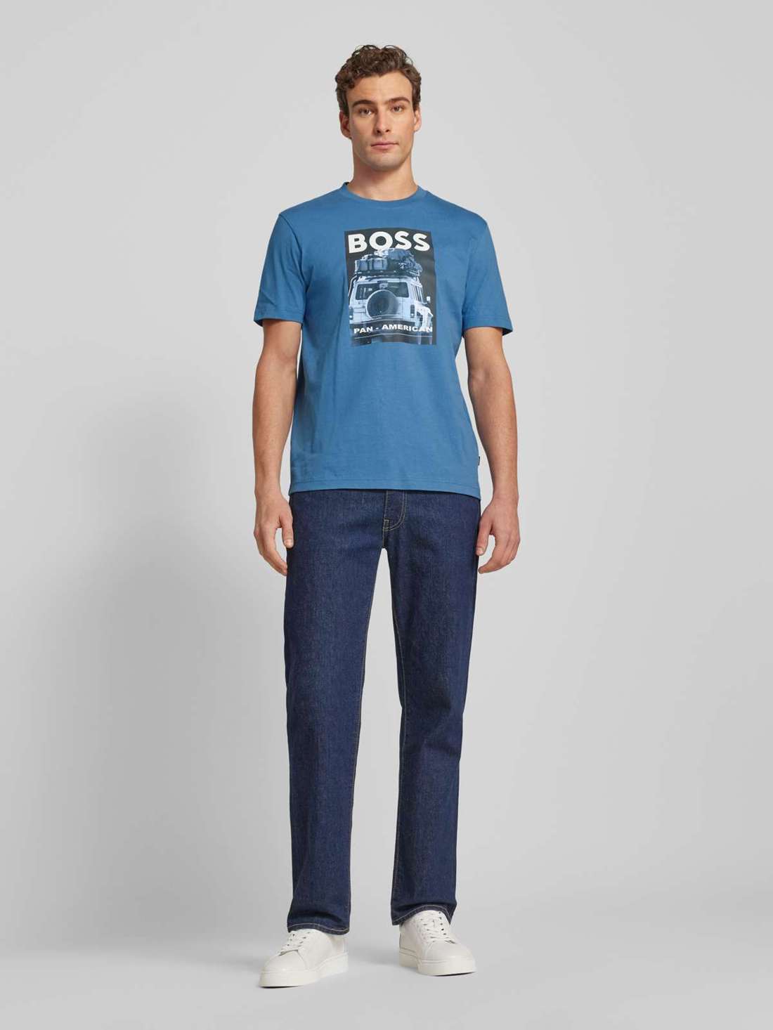 Футболка с этикеткой и мотивным принтом mextour