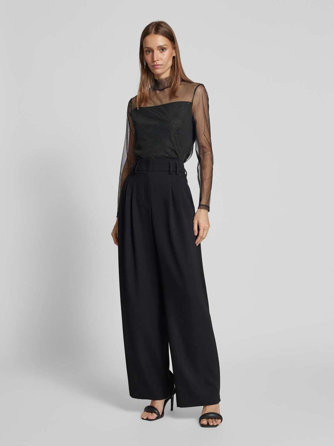 Лонгслив с воротником стойкой