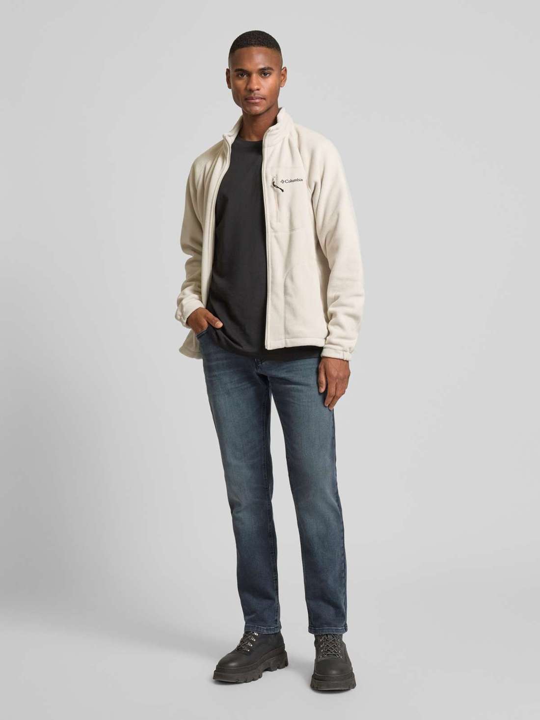 Джинсы стандартного кроя с пятью карманами