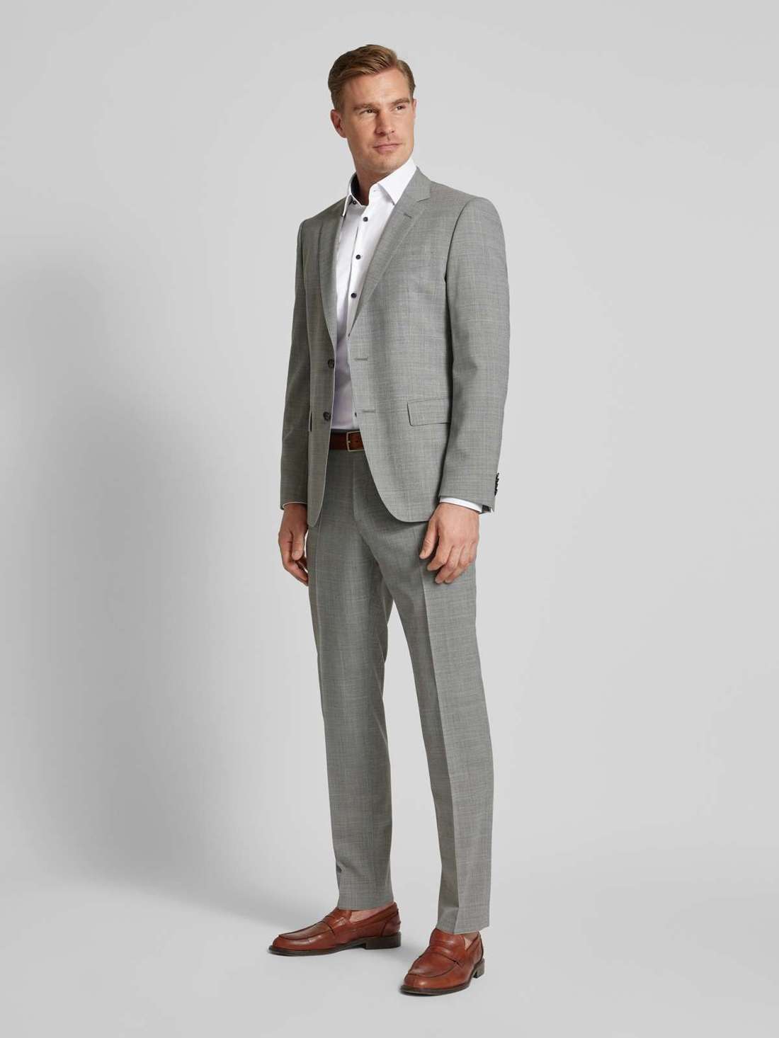 Деловая рубашка приталенного кроя из двух слоев с воротником «Кент»