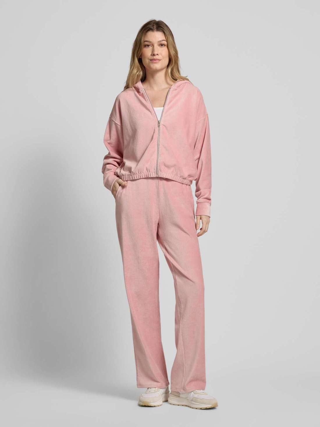 Толстовка оверсайз с капюшоном