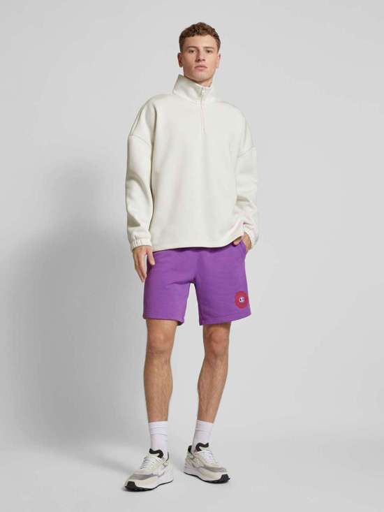 Спортивные шорты стандартного кроя со значком-логотипом