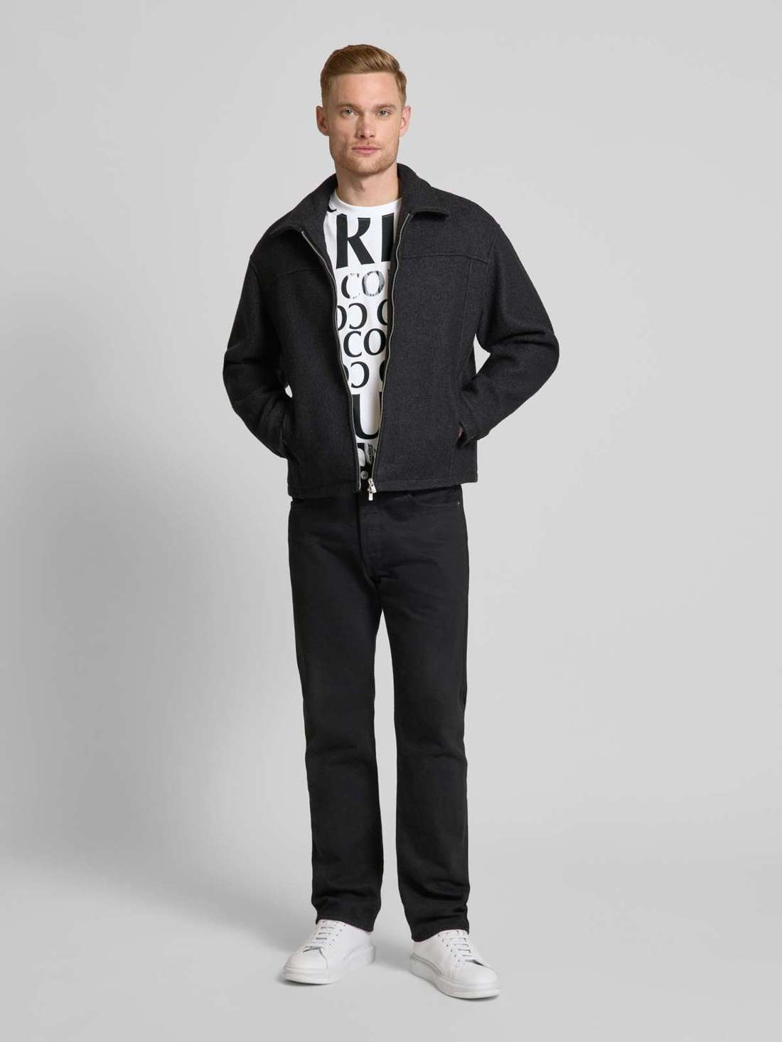 Футболка с круглым вырезом в рубчик