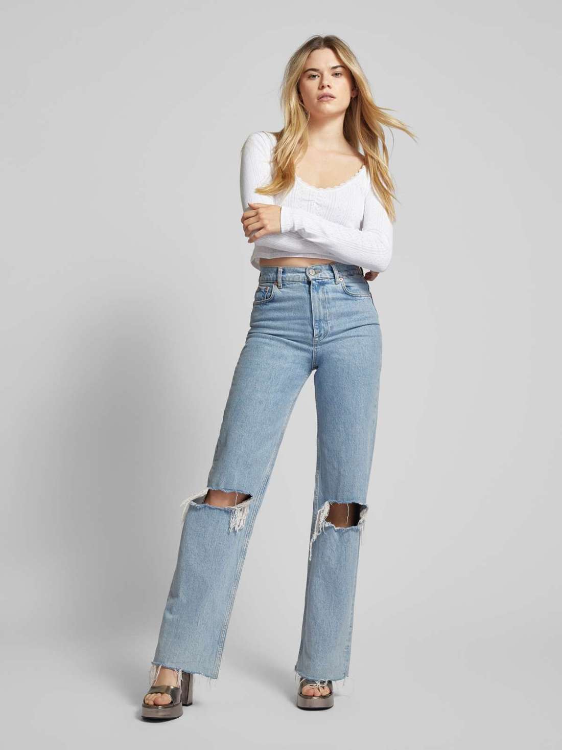 Лонгслив с вырезом «лодочка»