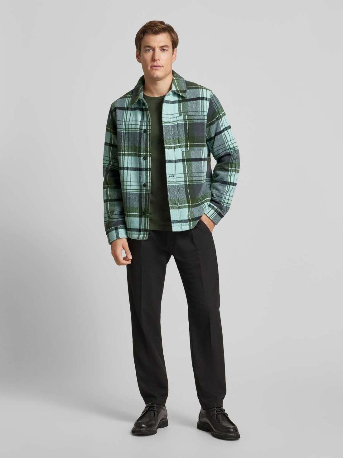 Куртка-рубашка с нагрудным карманом