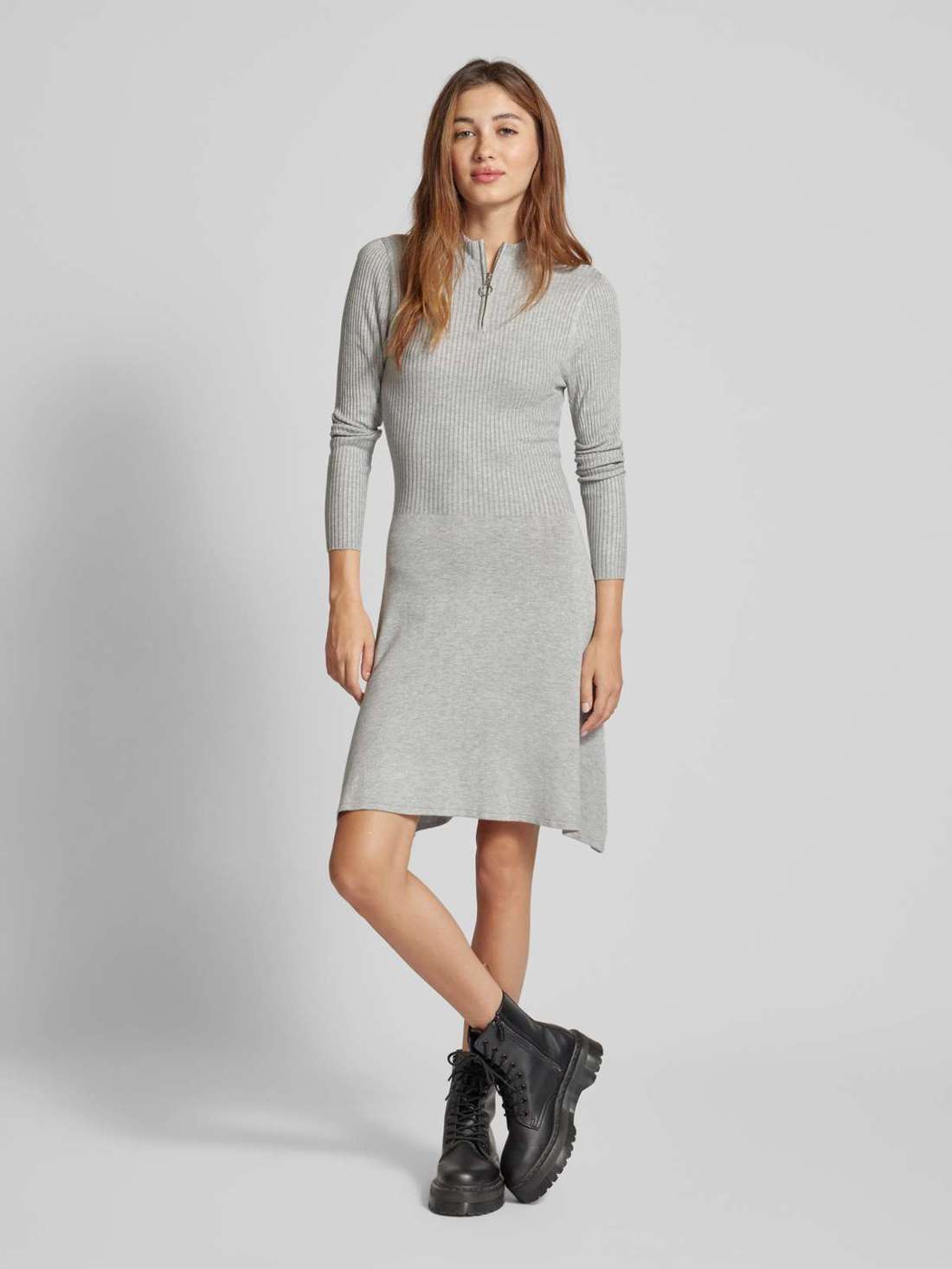 Трикотажное платье длиной до колена на короткой молнии DEE HAZEL