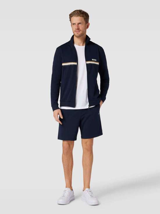 Спортивные штаны с отстрочкой этикеток Mix&Match