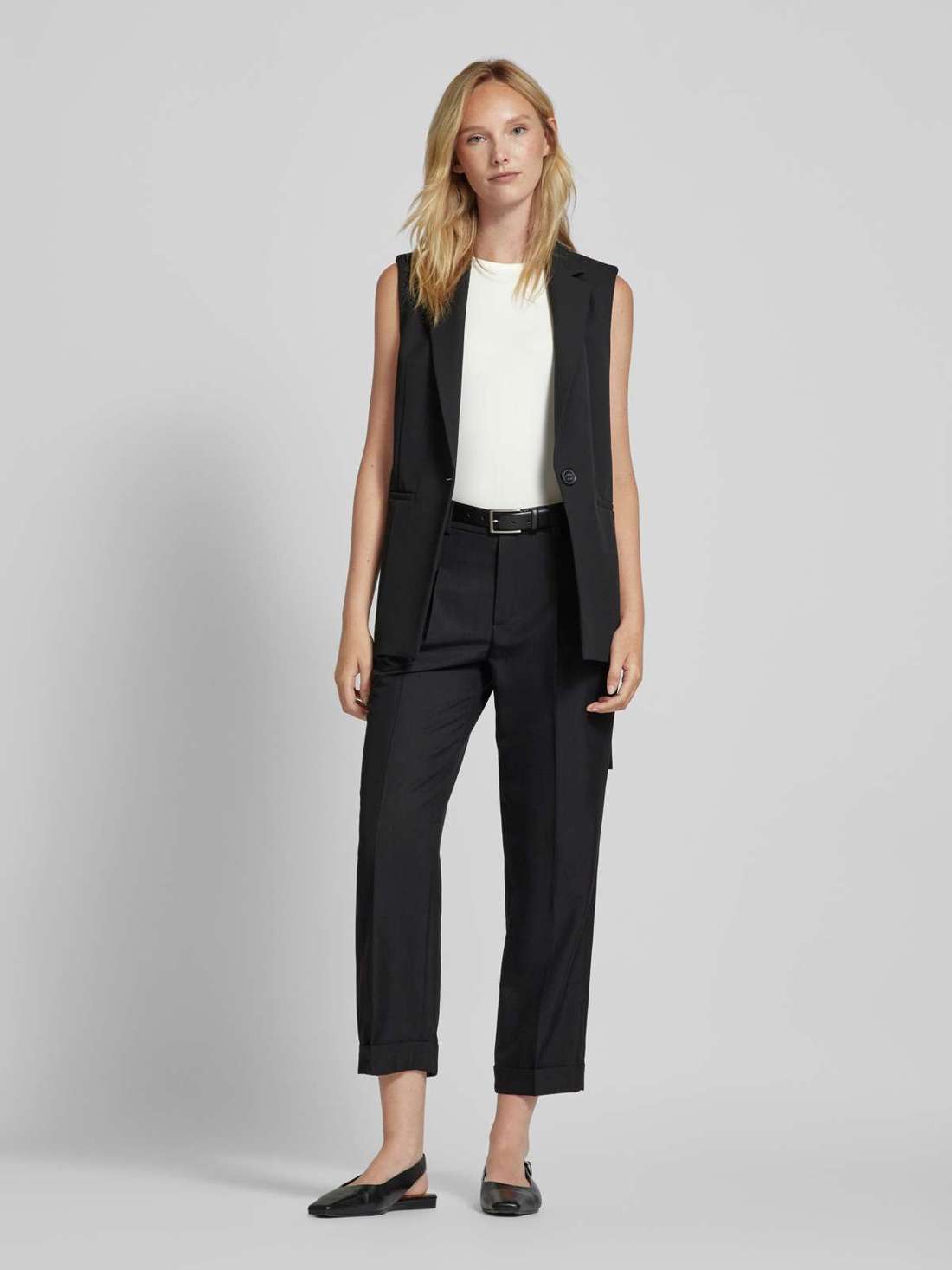 Майка с ребристым круглым вырезом