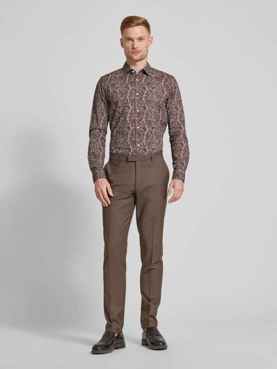 Деловая рубашка классического кроя с воротником «Кент»