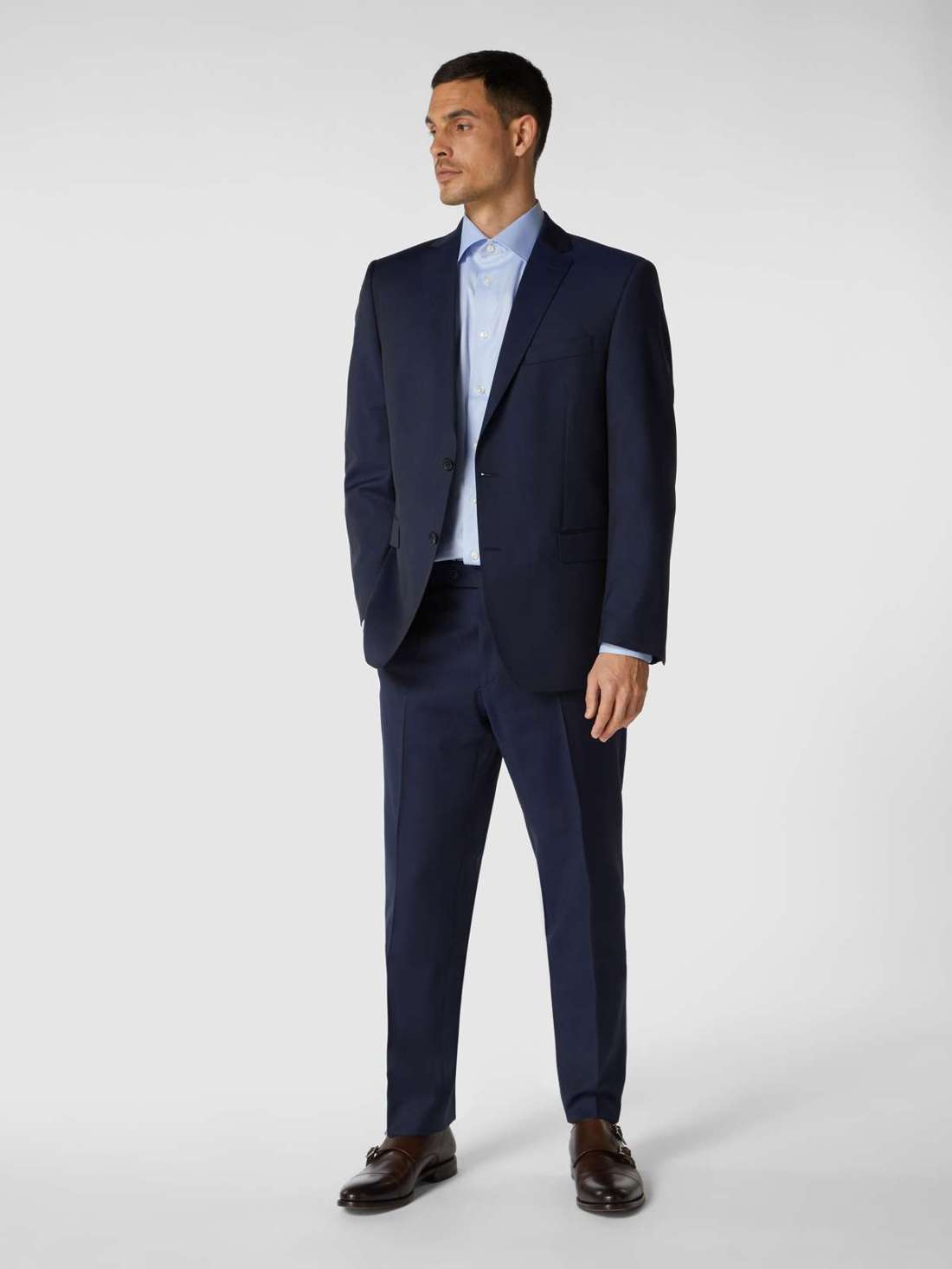 Костюмные брюки классического кроя из натуральной шерсти