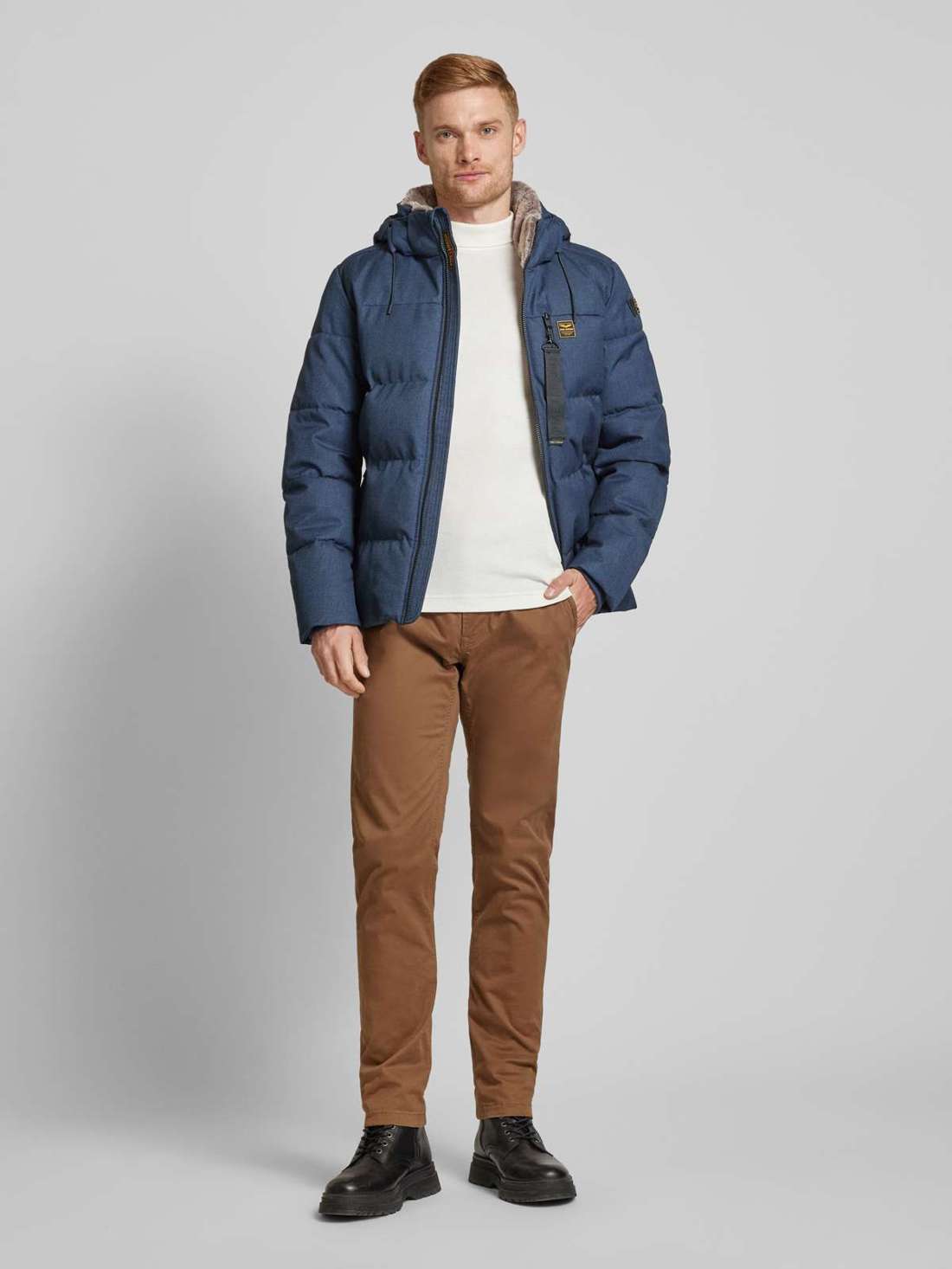 Стеганая куртка с воротником стойкой YETCARFE