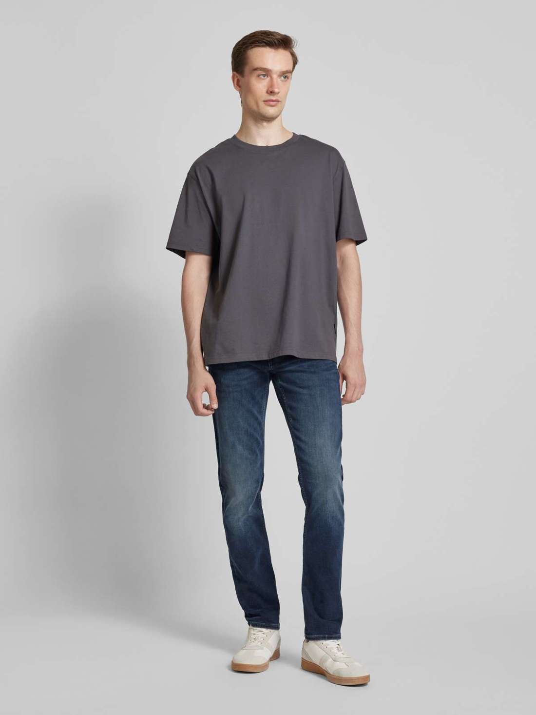 Джинсы с пятью карманами Skyrak