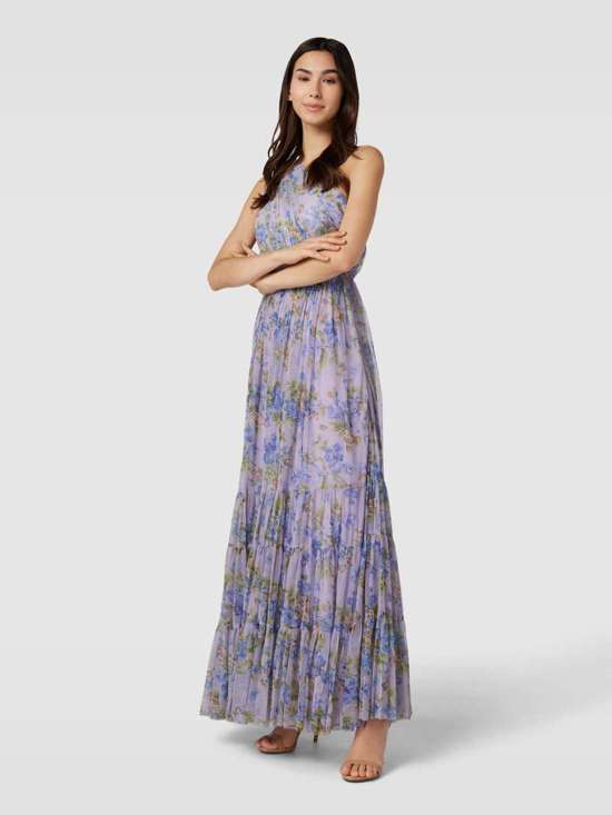 Вечернее платье с цветочным узором