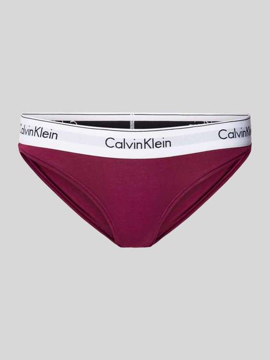 Трусики с эластичным поясом с этикеткой