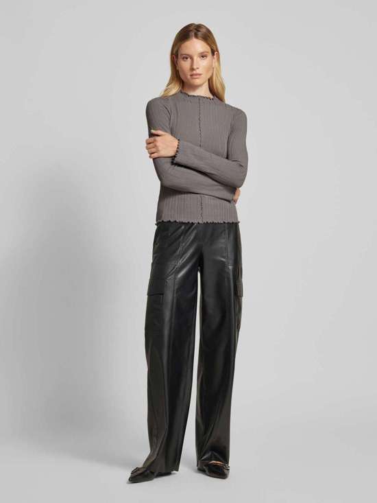 Рубашка с длинными рукавами и круглым вырезом